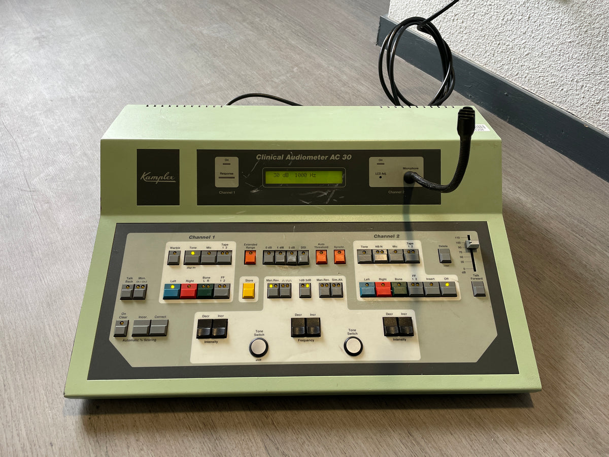 Audiomètre Kamplex AC30 avec écran LCD pour tests auditifs professionnels