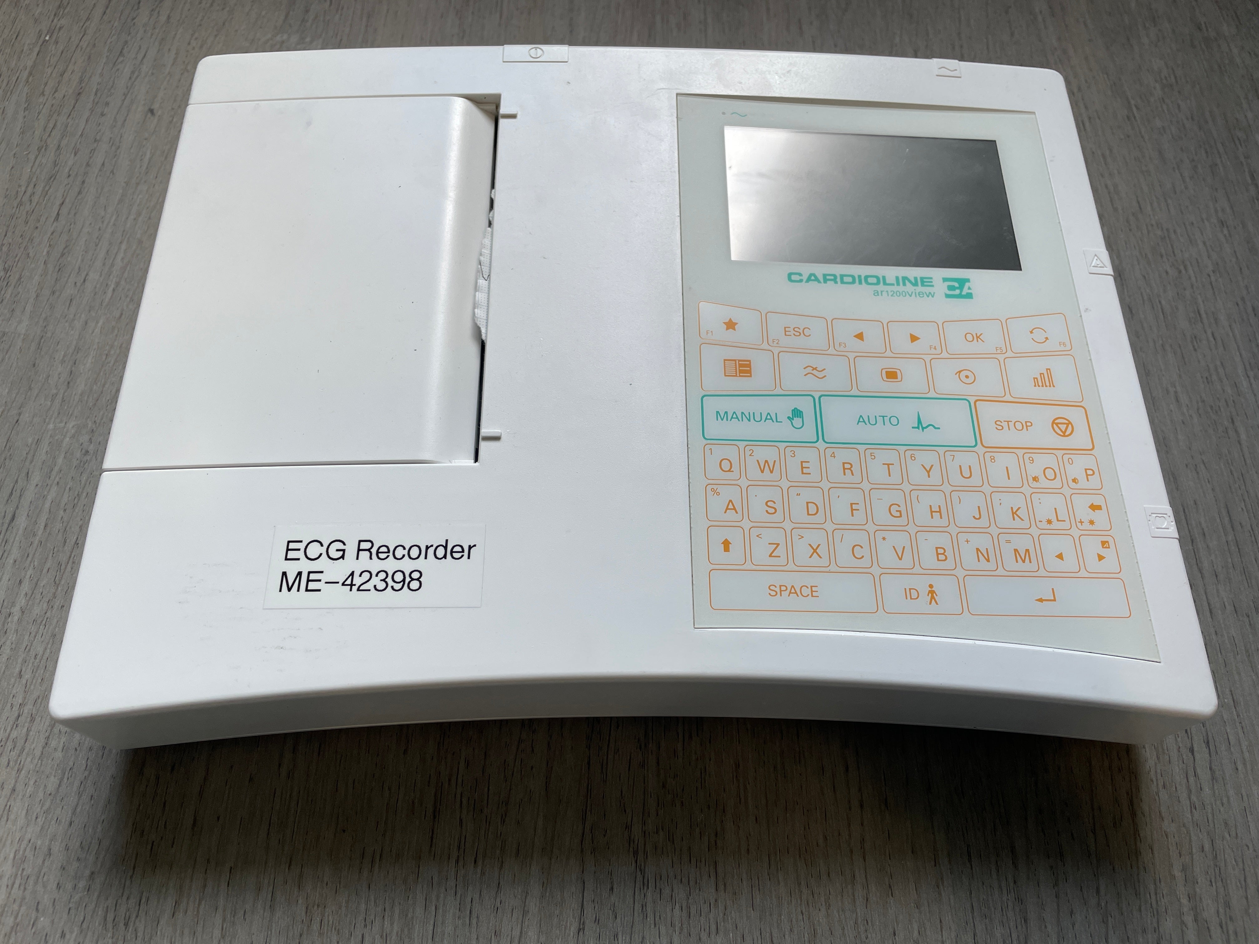 Cardioline-AR1200VIEW-Enregistreur-ECG.jpg