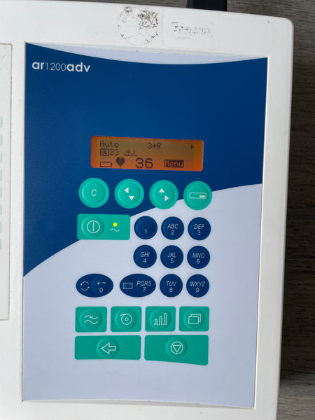 Cardioline-AR1200-ADV-appareil-ECG-portable-avec-ecran-LCD.jpg